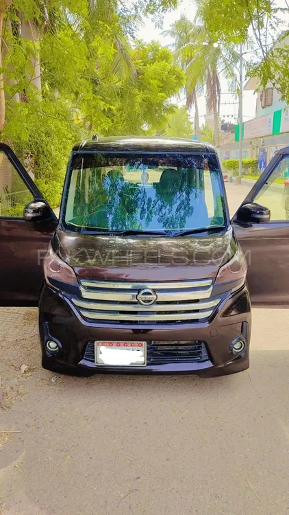 Nissan Dayz Roox 2014 for Sale in Karachi Image-1
