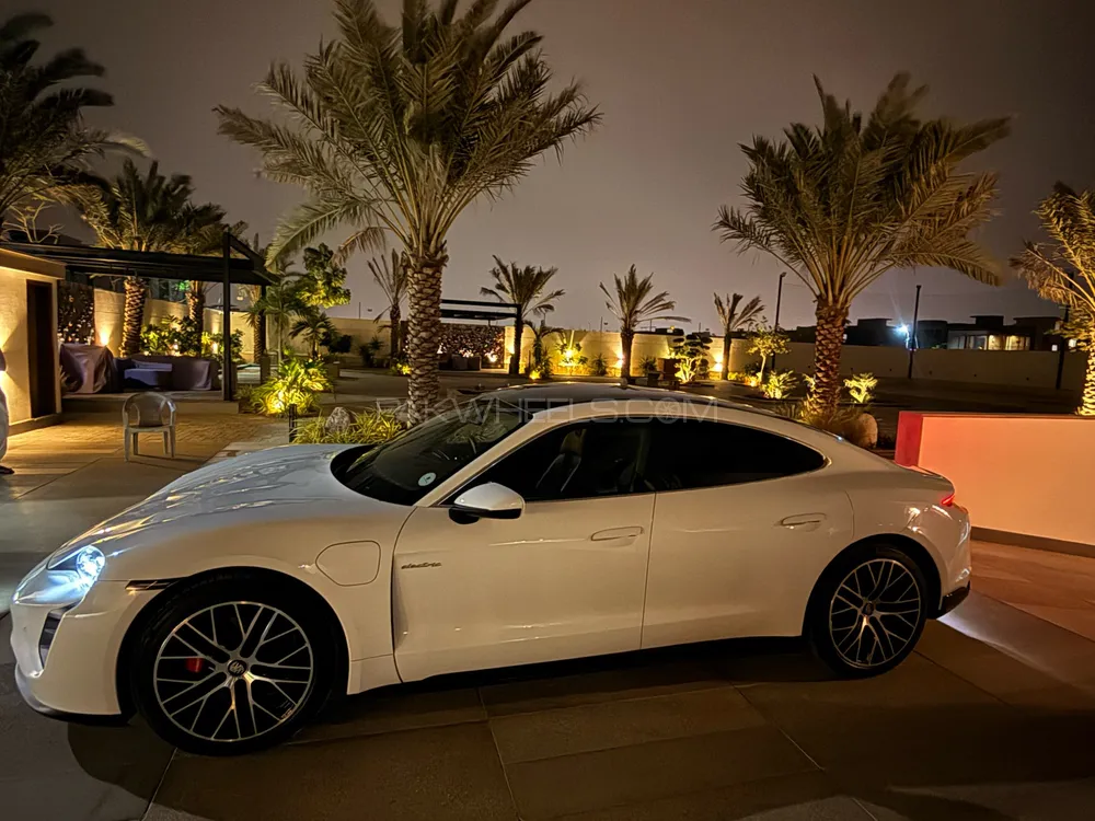 Porsche Taycan 2021 for Sale in Karachi Image-1