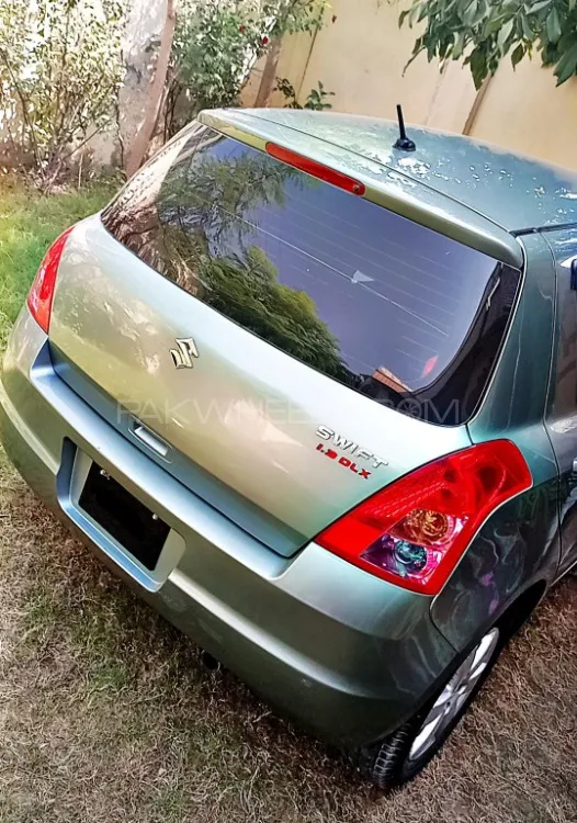 Suzuki Swift 2011 for Sale in Mardan Image-1
