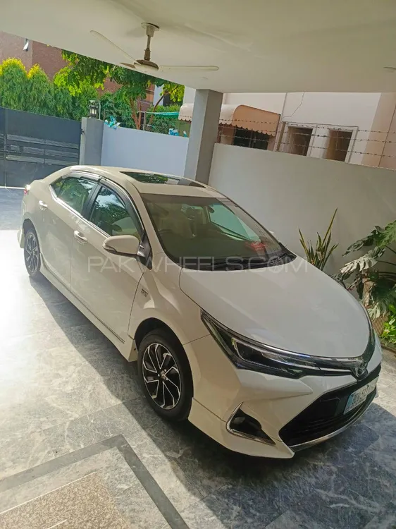 Toyota Corolla 2023 for Sale in Lahore Image-1
