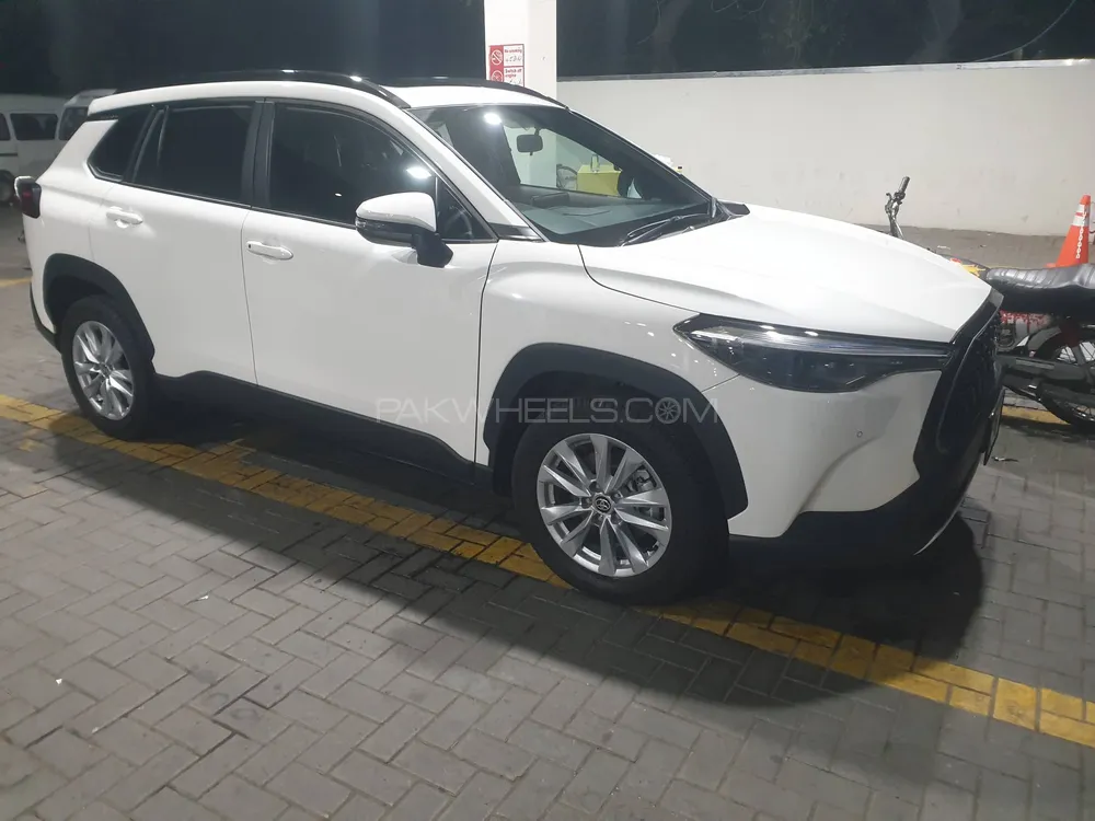 Toyota Corolla Cross 2025 for Sale in Lahore Image-1