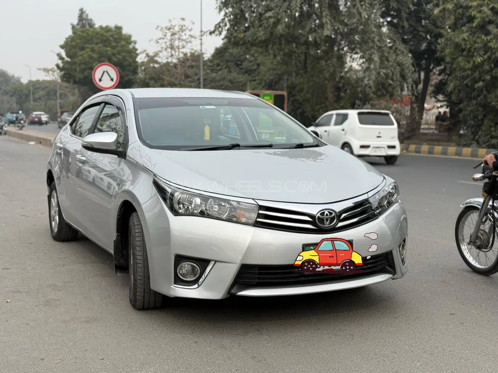 Toyota Corolla 2017 for Sale in Lahore Image-1