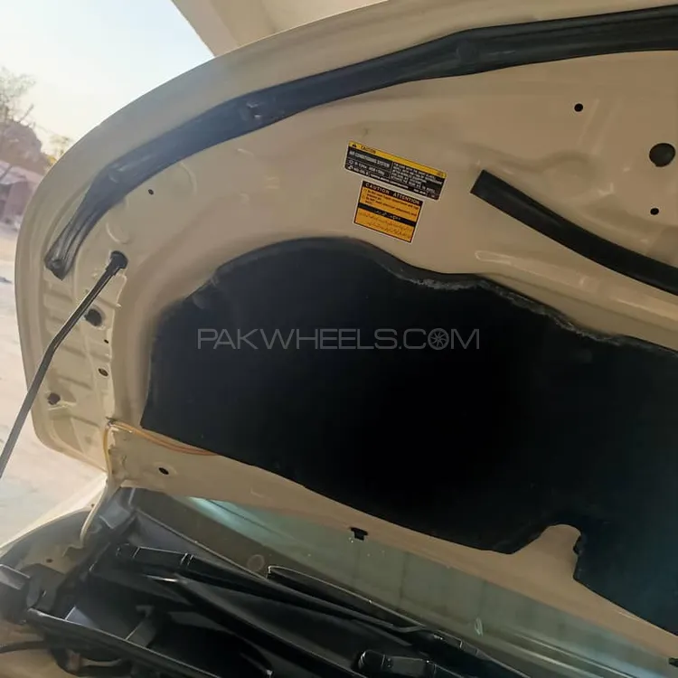 Toyota Corolla 2018 for Sale in Islamabad Image-1