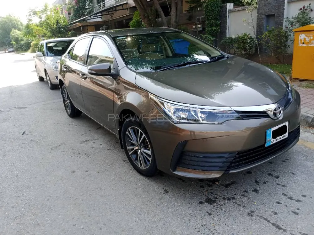 Toyota Corolla 2018 for Sale in Islamabad Image-1