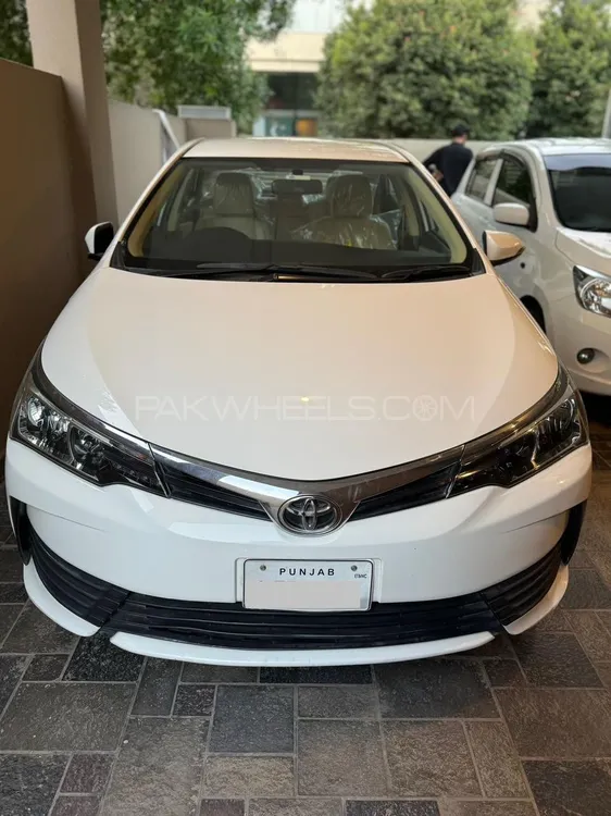 Toyota Corolla 2020 for Sale in Lahore Image-1
