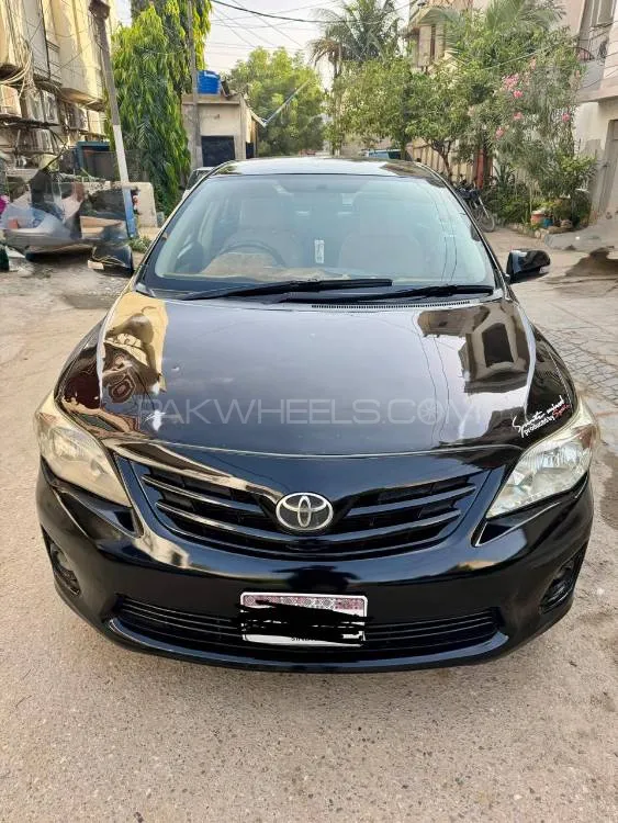 Toyota Corolla 2013 for Sale in Karachi Image-1