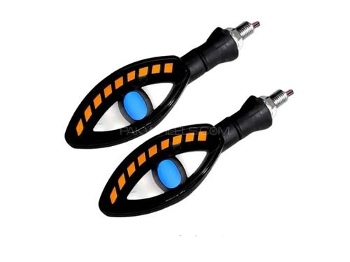 Big Boss Eye Style Bike Indicators with White DRL – 2 Pcs Set | Universal Motorcycle Turn Signal Big Boss Eye Style Bike Indicators with White DRL – 2 Pcs Set | Universal Motorcycle Turn Signal