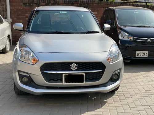 Suzuki Swift GL CVT 2022