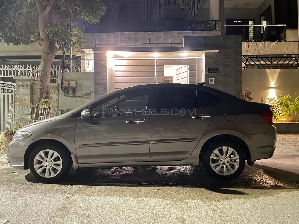 Honda City 2017 for Sale in Karachi Image-1