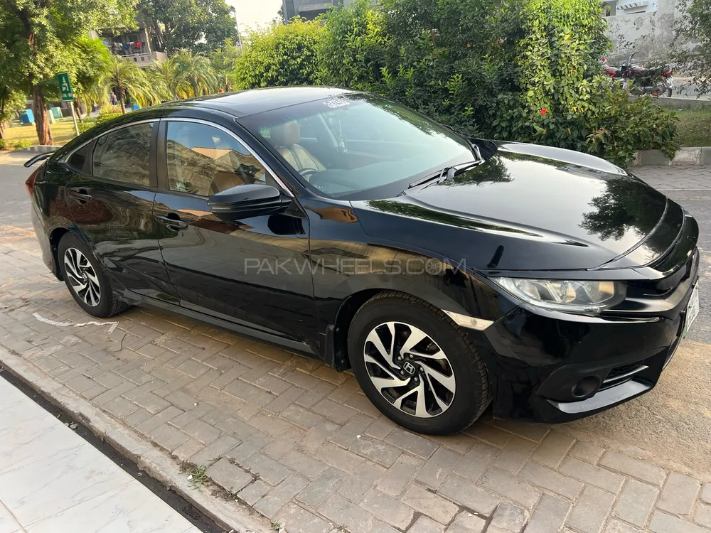 Honda Civic 2017 for Sale in Lahore Image-1