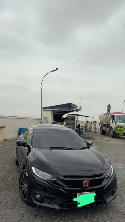 Honda Civic 2017 for Sale in Karachi Image-1