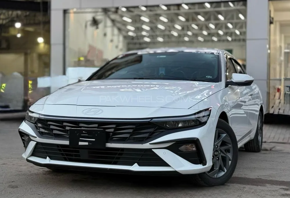 Hyundai Elantra 2025 for Sale in Lahore Image-1