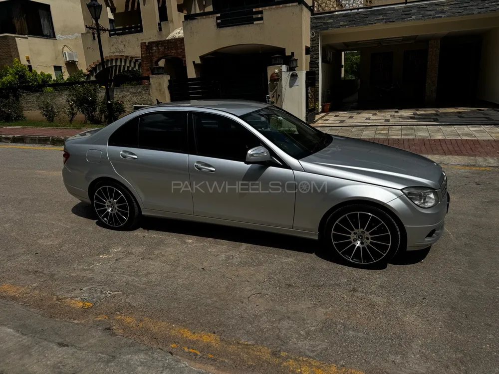 Mercedes Benz C Class 2008 for Sale in Islamabad Image-1