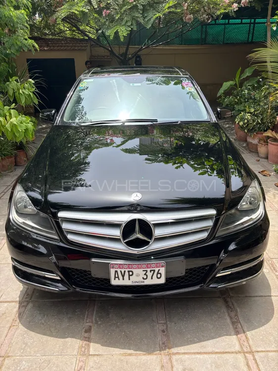 Mercedes Benz C Class 2012 for Sale in Karachi Image-1