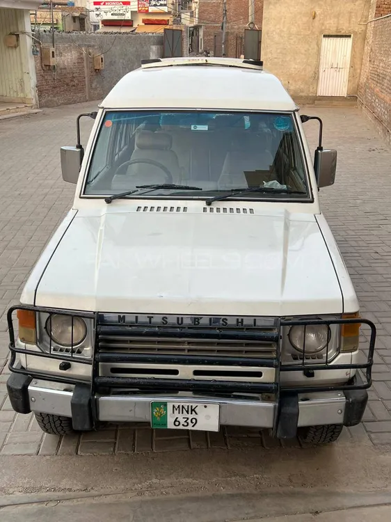 Mitsubishi Pajero 1986 for Sale in Multan Image-1