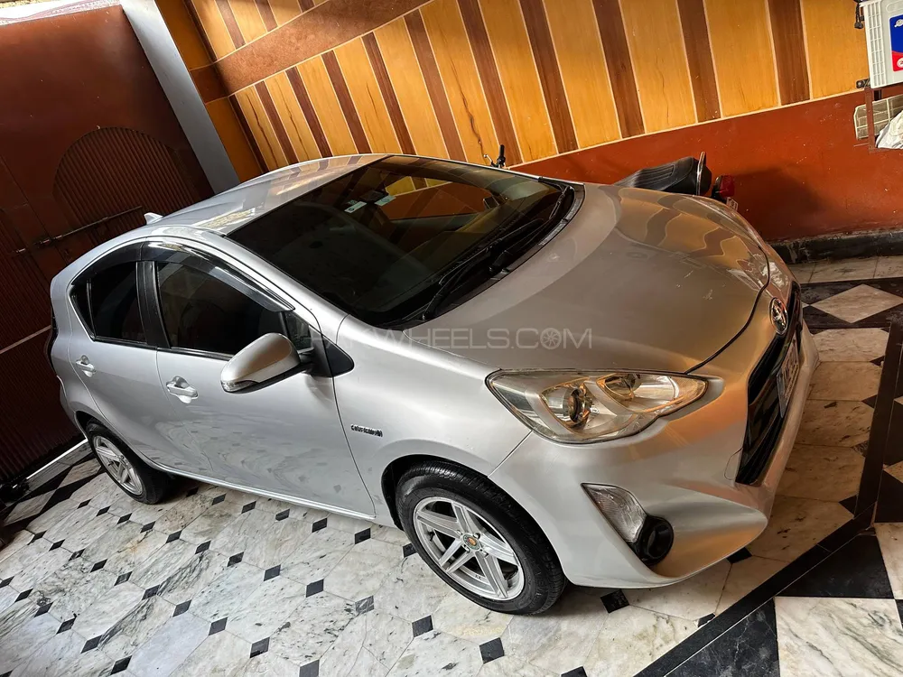 Toyota Aqua 2016 for Sale in Peshawar Image-1