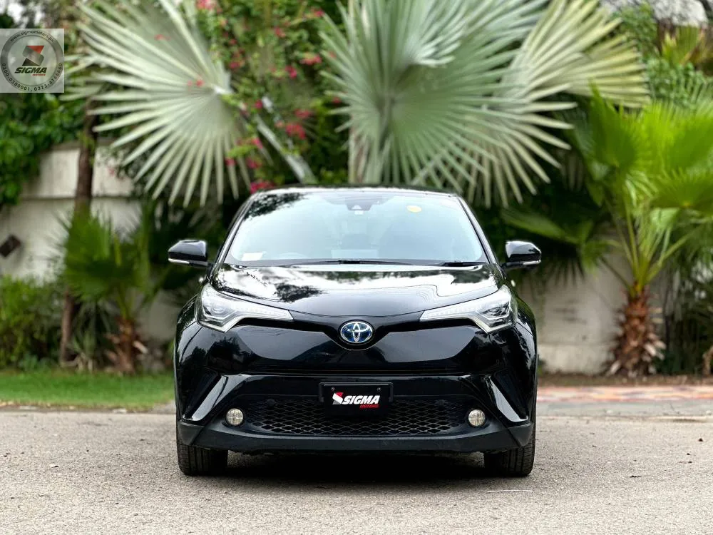 Toyota C-HR 2017 for Sale in Lahore Image-1