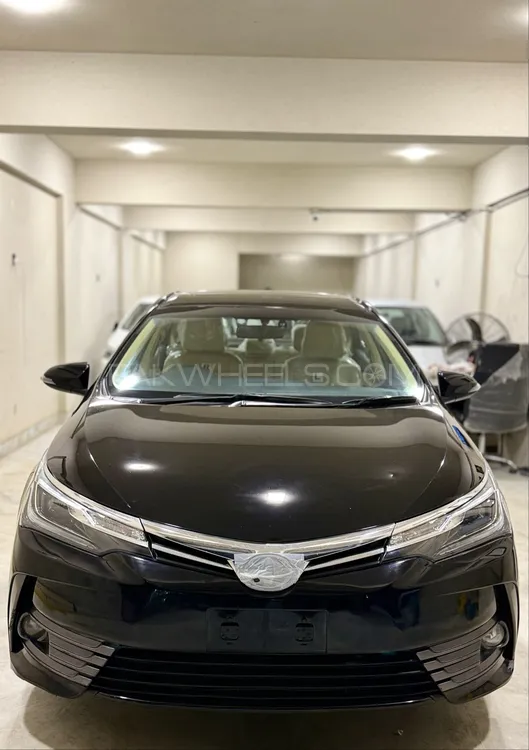 Toyota Corolla 2019 for Sale in Karachi Image-1