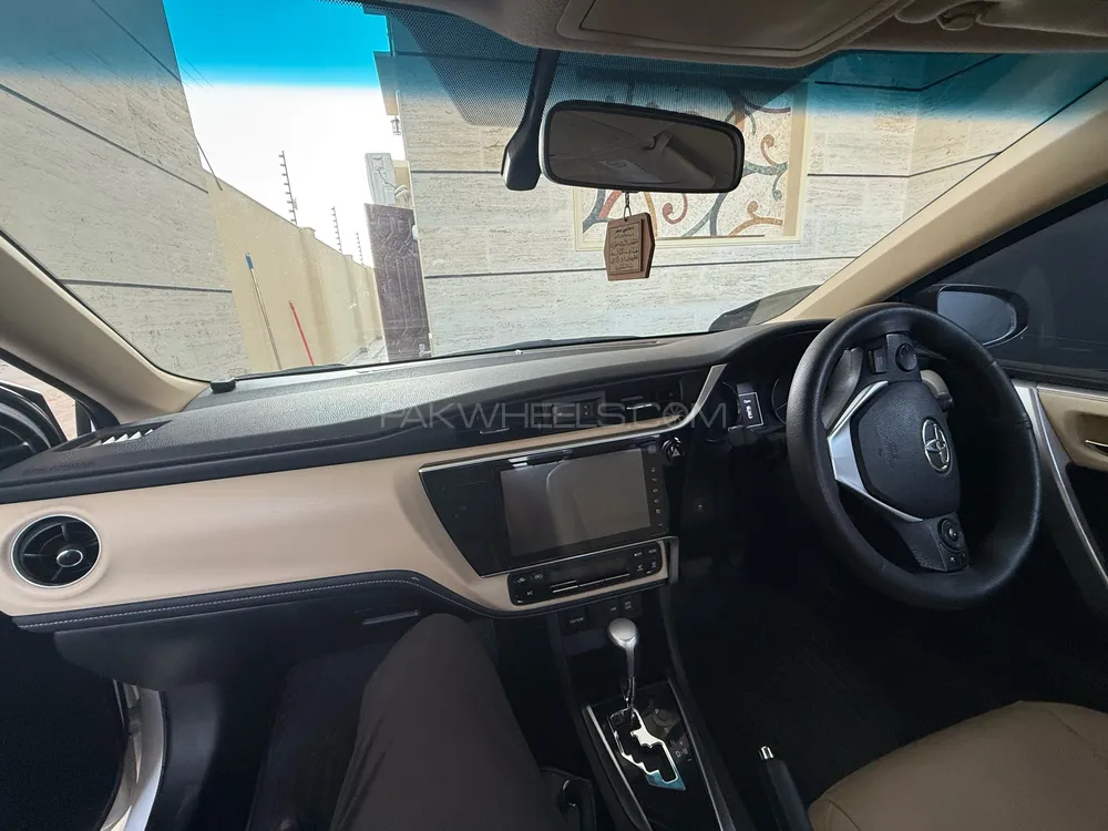 Toyota Corolla 2019 for Sale in Islamabad Image-1