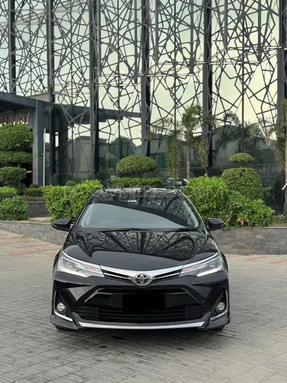 Toyota Corolla 2022 for Sale in Lahore Image-1