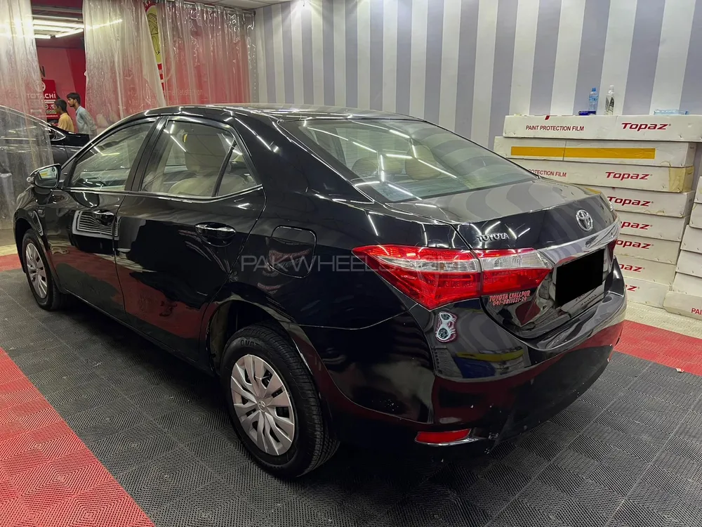 Toyota Corolla 2015 for Sale in Gujranwala Image-1