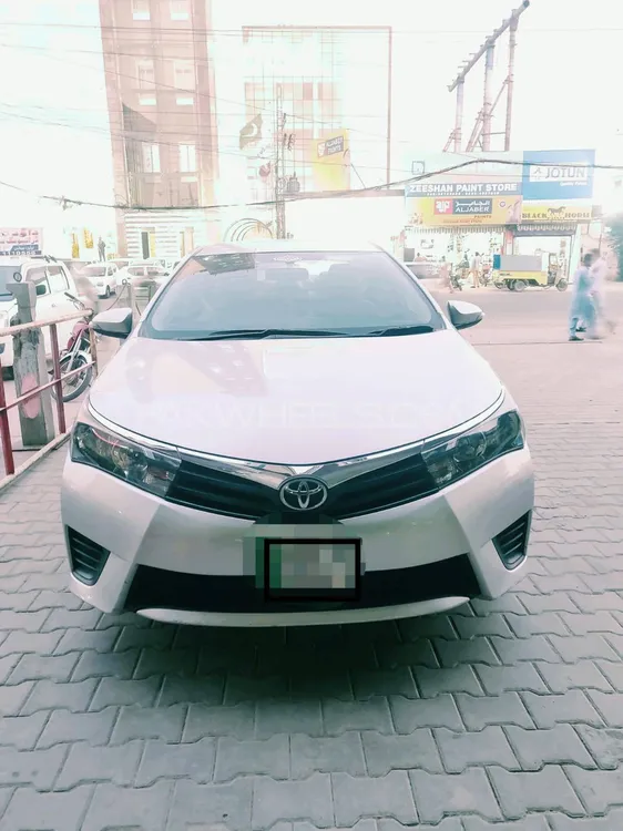 Toyota Corolla 2017 for Sale in Lahore Image-1