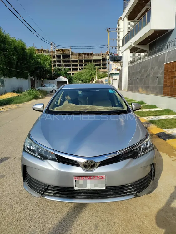 Toyota Corolla 2017 for Sale in Karachi Image-1