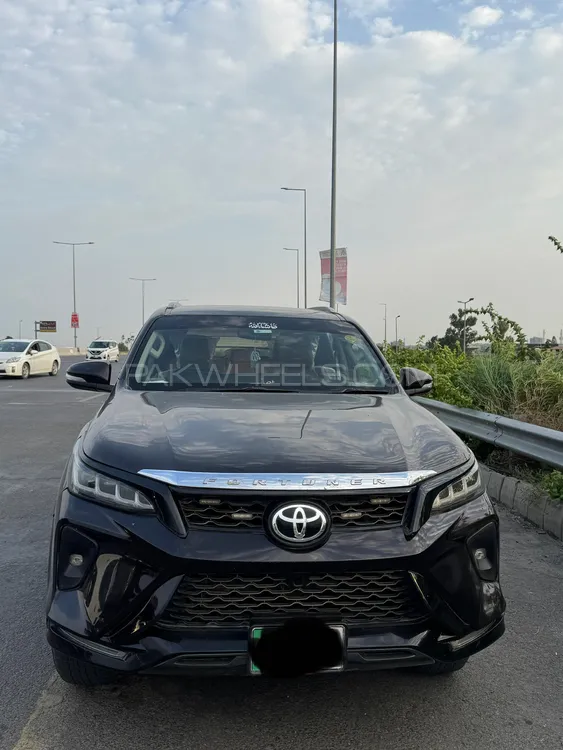 Toyota Fortuner 2017 for Sale in Sialkot Image-1
