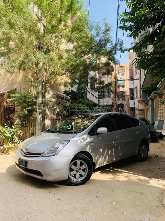 Toyota Prius 2009 for Sale in Karachi Image-1