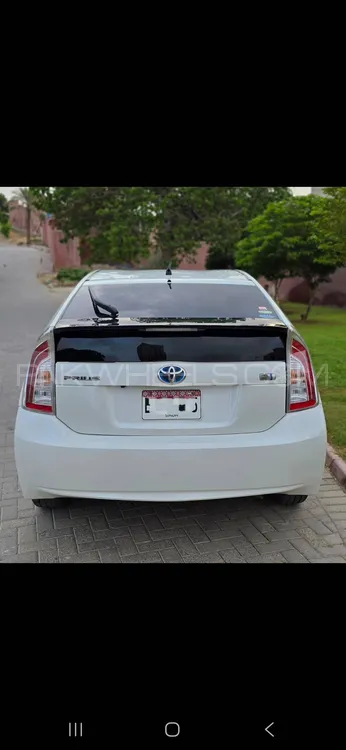 Toyota Prius 2012 for Sale in Peshawar Toyota Prius 2012 for Sale in Peshawar Image-2