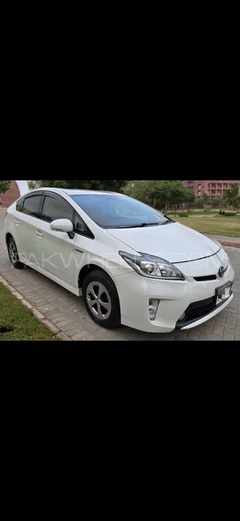 Toyota Prius 2012 for Sale in Peshawar Toyota Prius 2012 for Sale in Peshawar Image-4