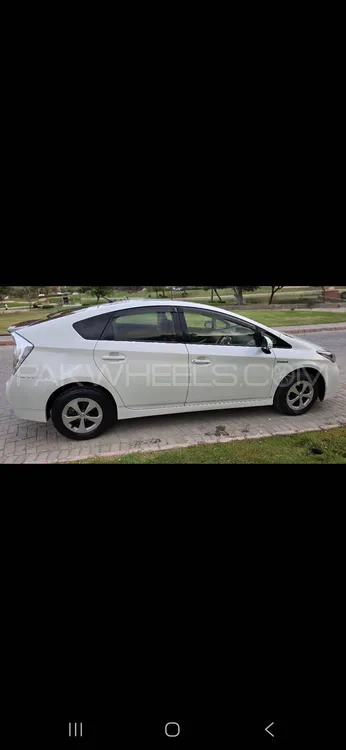 Toyota Prius 2012 for Sale in Peshawar Toyota Prius 2012 for Sale in Peshawar Image-8