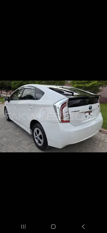 Toyota Prius 2012 for Sale in Peshawar Toyota Prius 2012 for Sale in Peshawar Image-6