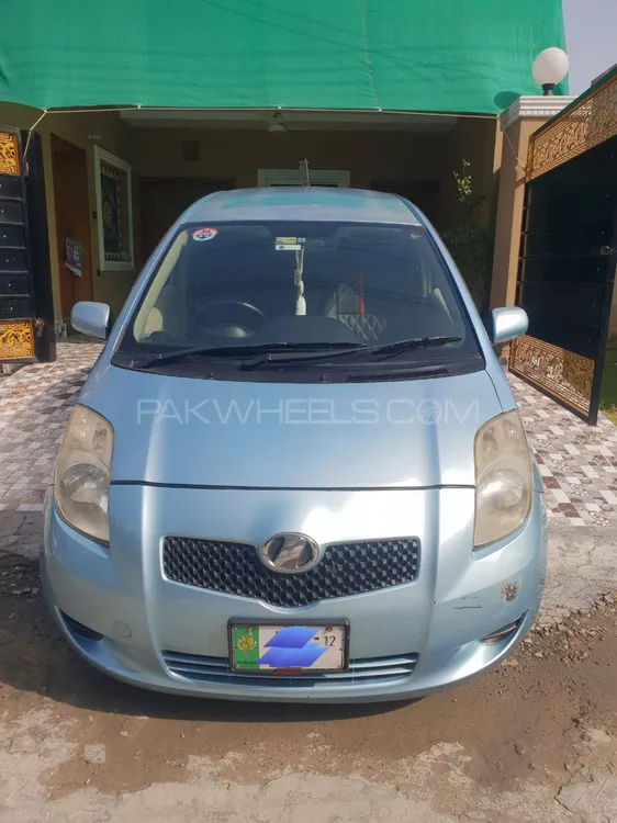 Toyota Vitz 2007 for Sale in Lahore Image-1