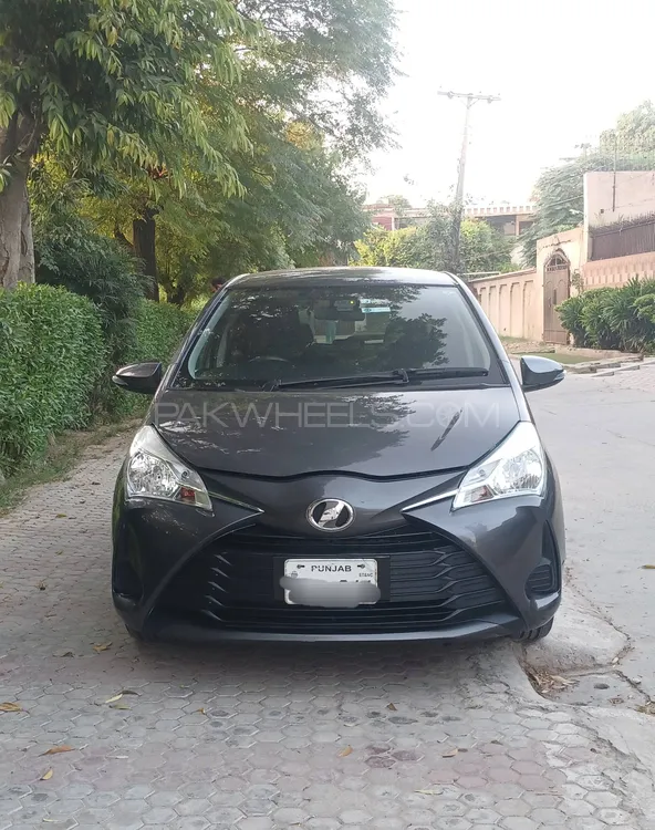 Toyota Vitz 2018 for Sale in Lahore Image-1