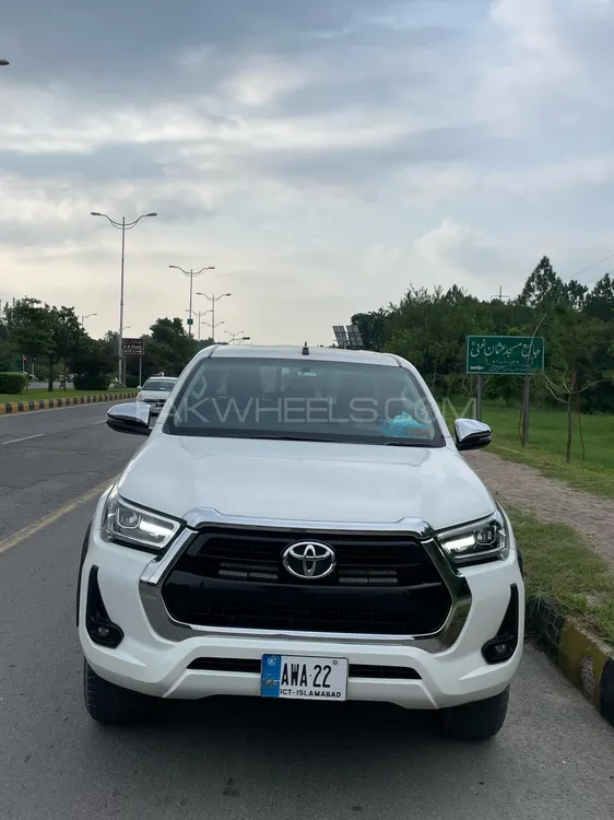 Toyota Hilux 2022 for Sale in Islamabad Image-1
