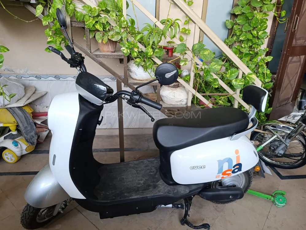 Evee C1 2025 for Sale Image-1