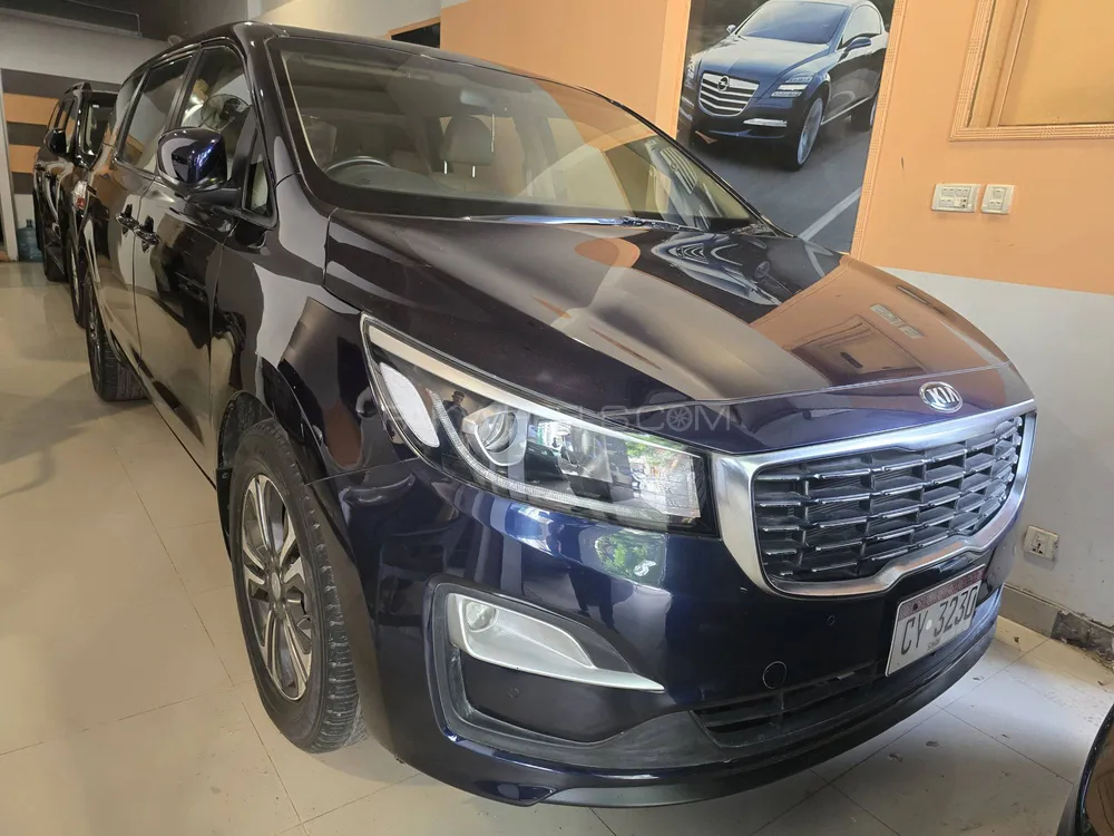 KIA Carnival 2019 for Sale in Karachi Image-1