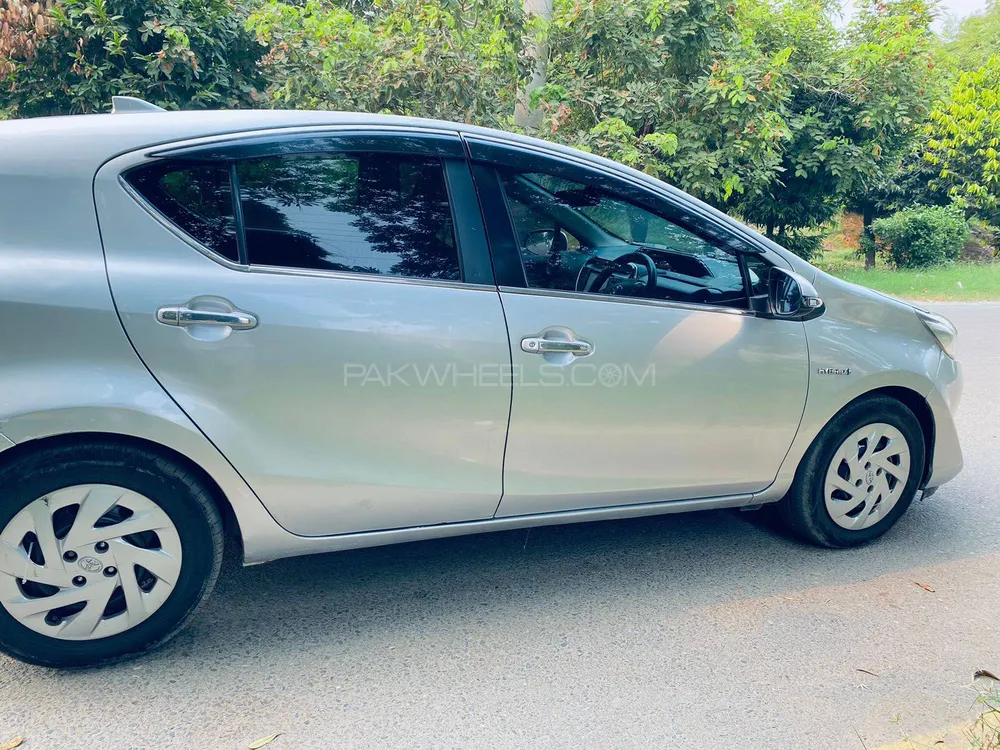 Toyota Aqua 2017 for Sale in Faisalabad Image-1