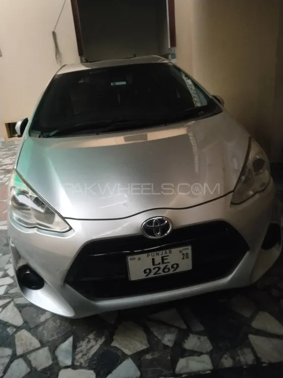 Toyota Aqua 2016 for Sale in Peshawar Image-1