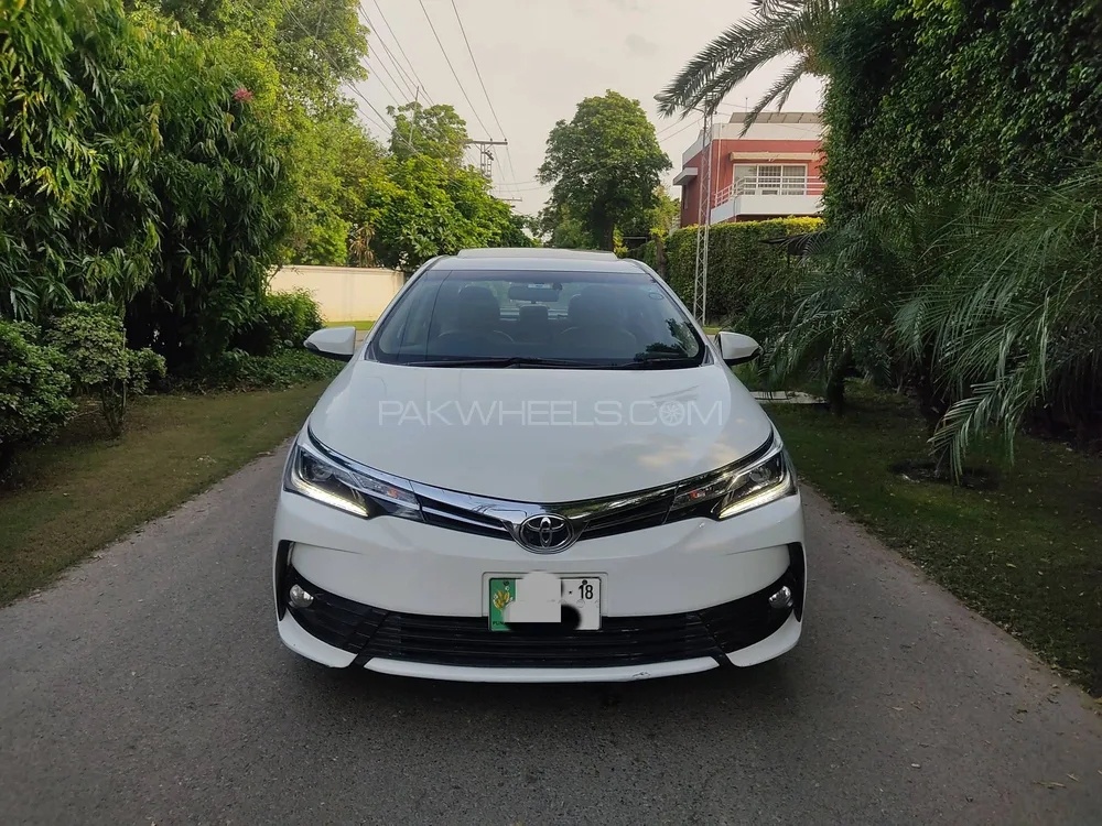 Toyota Corolla 2017 for Sale in Lahore Image-1