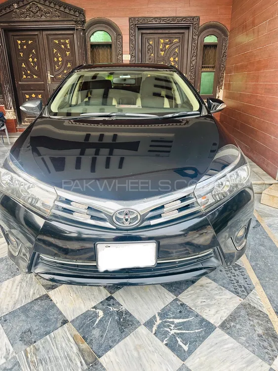 Toyota Corolla 2017 for Sale in Sialkot Image-1