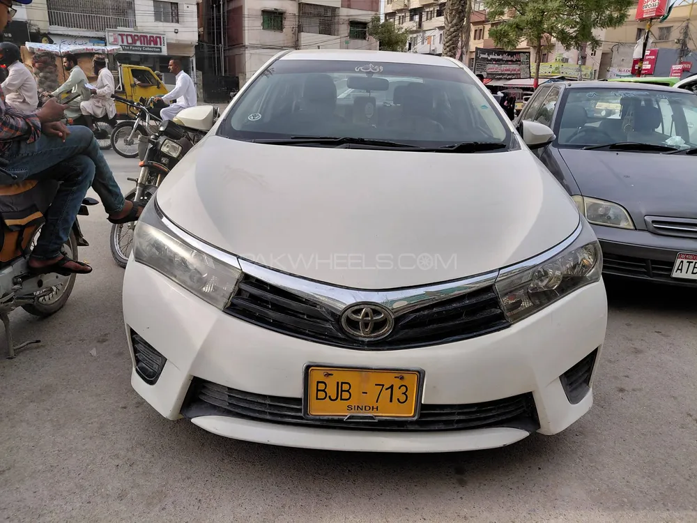 Toyota Corolla 2017 for Sale in Karachi Image-1