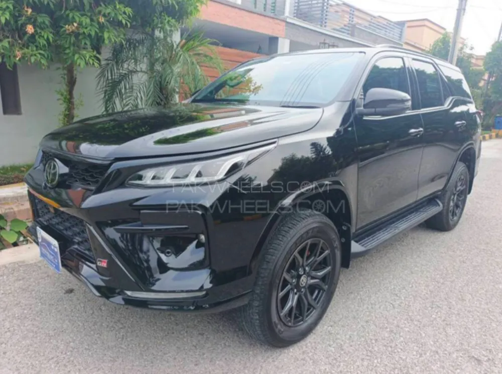 Toyota Fortuner 2024 for Sale in Islamabad Image-1