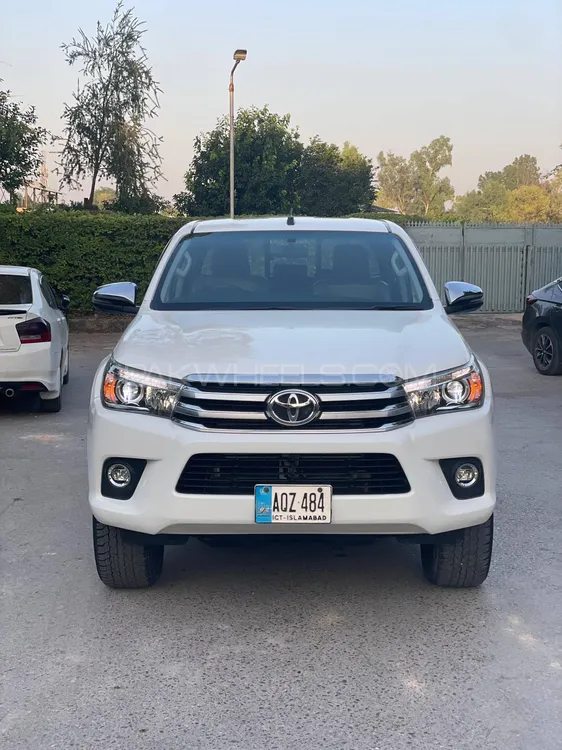 Toyota Hilux 2020 for Sale in Islamabad Image-1