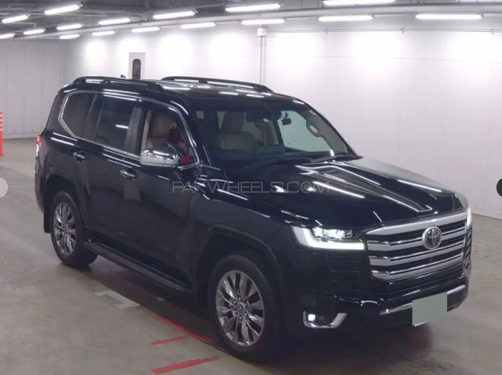 Toyota Land Cruiser 2023 for Sale in Karachi Image-1