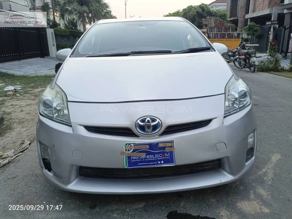 Toyota Prius 2009 for Sale in Lahore Image-1