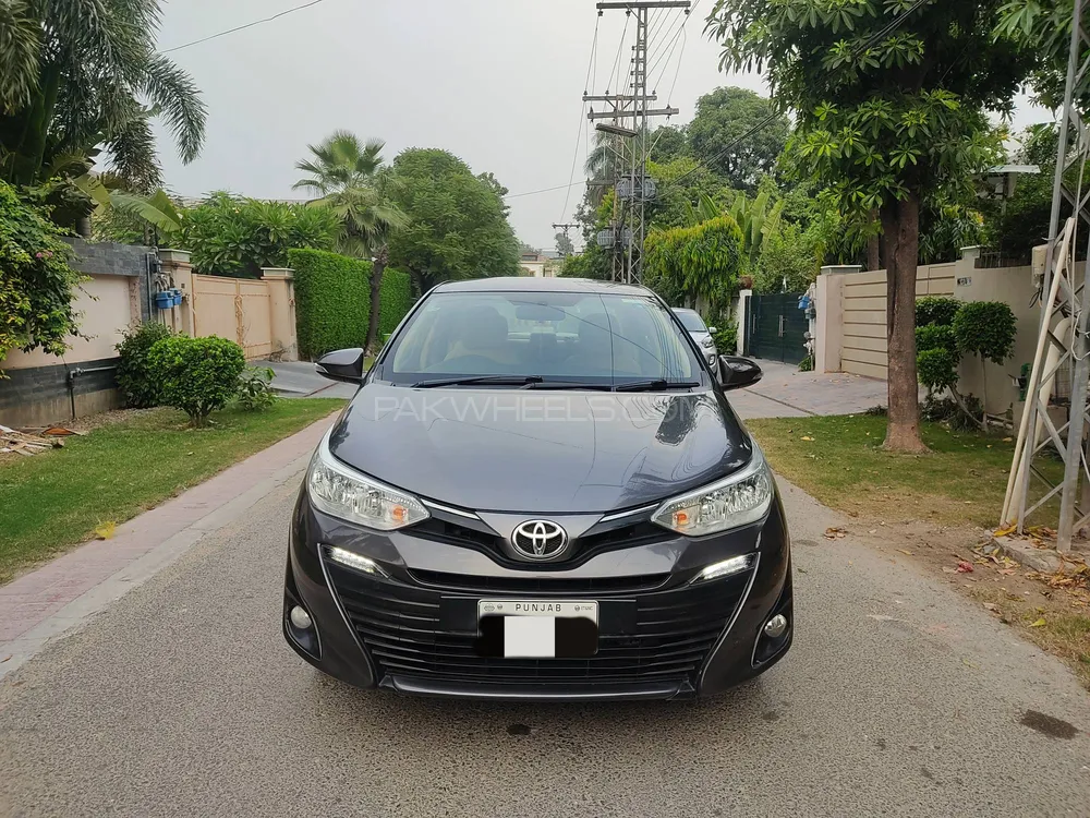 Toyota Yaris Sedan 2021 for Sale in Lahore Image-1