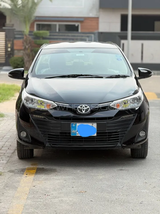 Toyota Yaris Sedan 2021 for Sale in Lahore Image-1