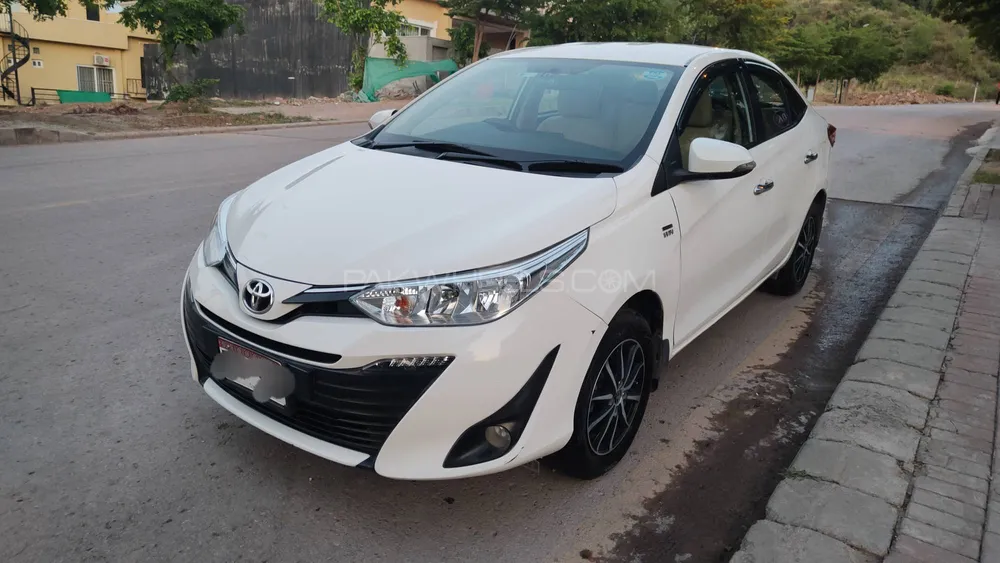 Toyota Yaris Sedan 2021 for Sale in Islamabad Image-1